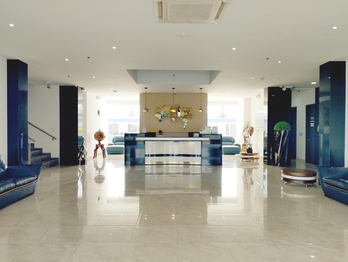 Hotel Royal Elim International San Antonio  Exterior photo Lobby