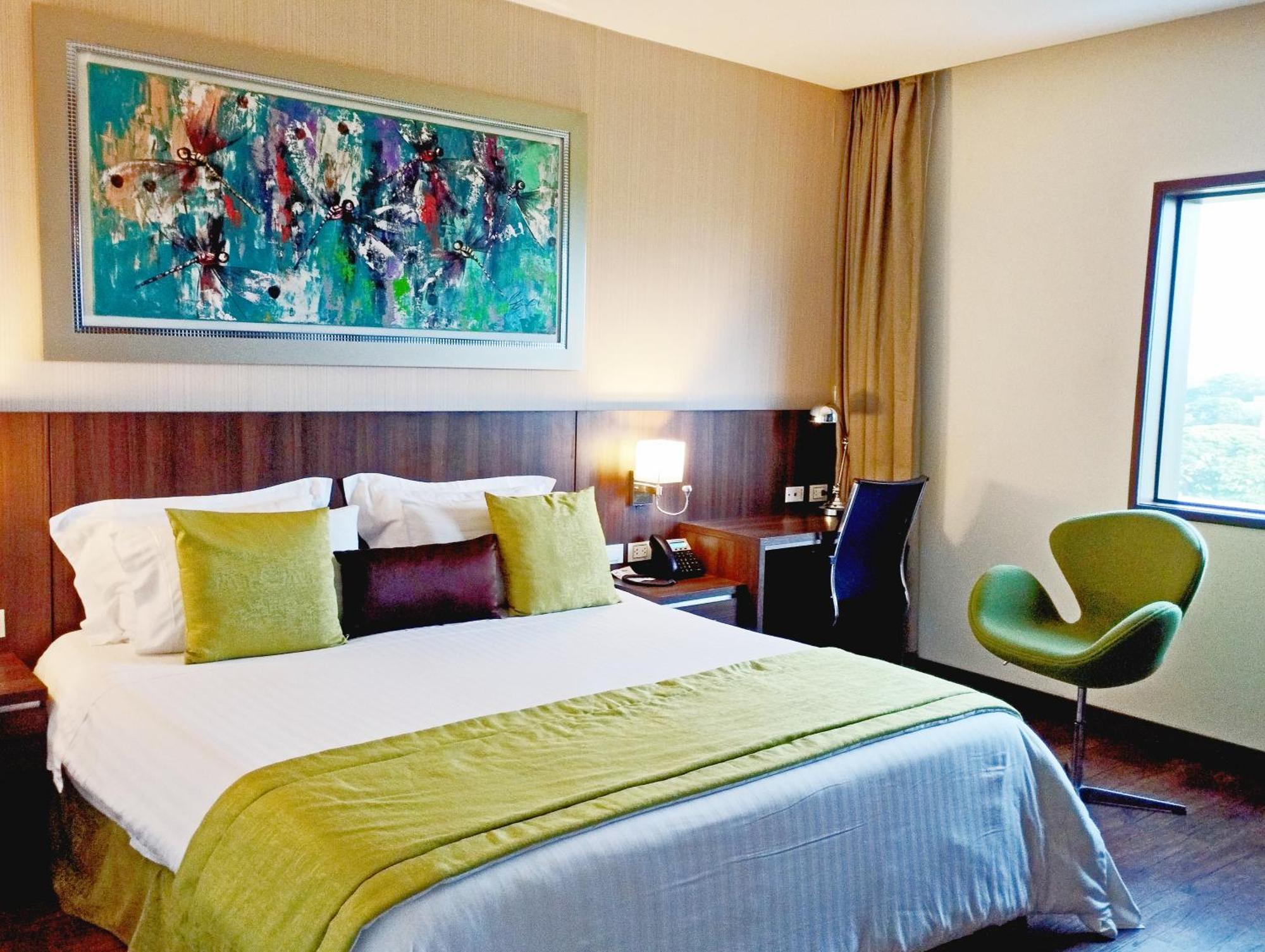 Hotel Royal Elim International San Antonio  Exterior photo A room at the hotel