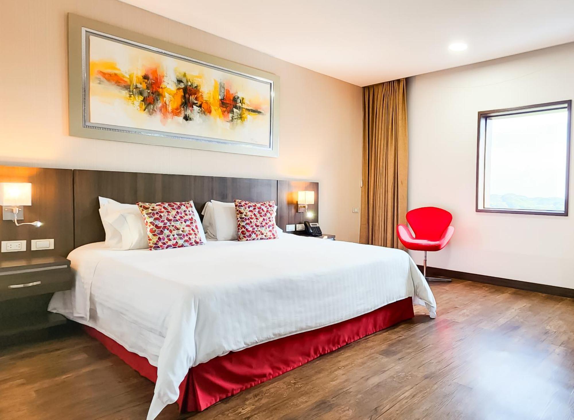 Hotel Royal Elim International San Antonio  Exterior photo Deluxe Room